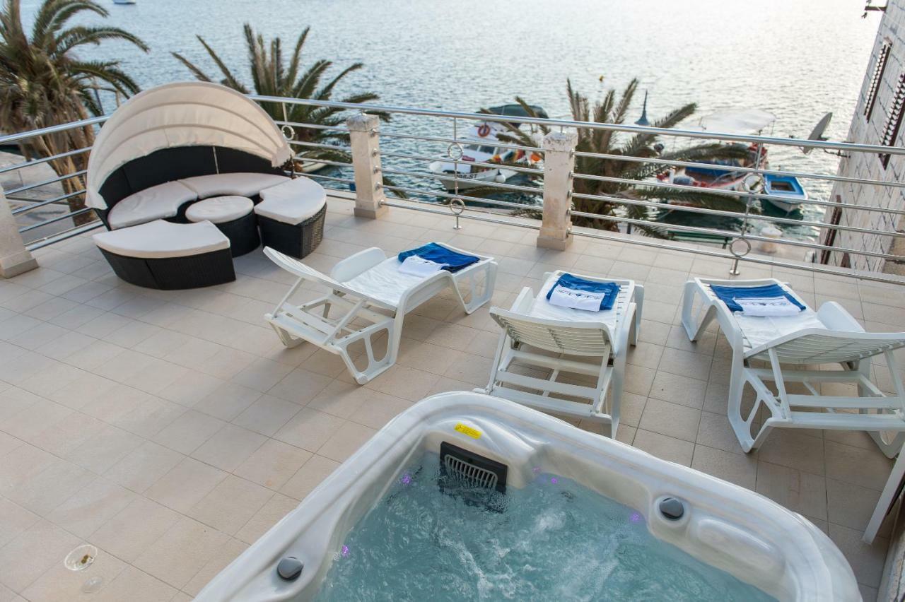 Apartments Cezar 로고즈니차 외부 사진
