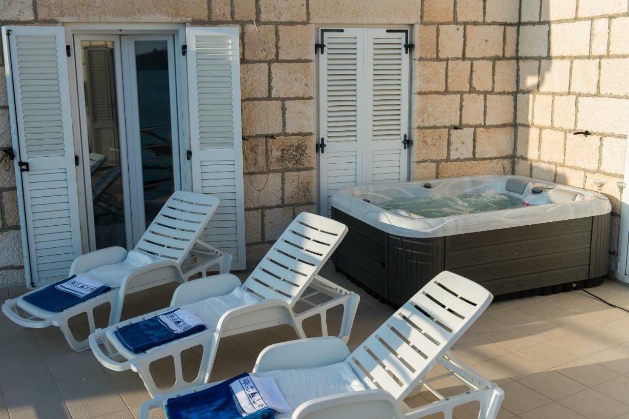 Apartments Cezar 로고즈니차 외부 사진