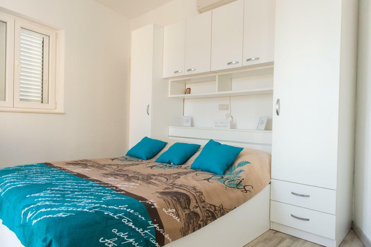 Apartments Cezar 로고즈니차 외부 사진